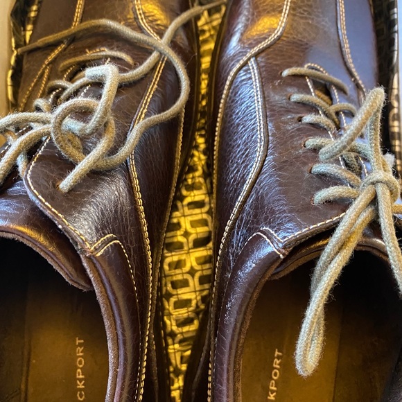 Shoes - Picture 2 of 7